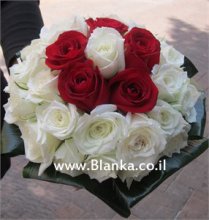 Duotone wedding bouquet