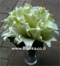 white lilies wedding bouquet