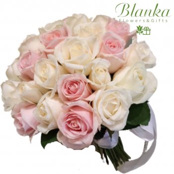 Свадебный букет розы белые и розовые